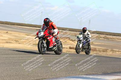 media/Nov-03-2024-TrackDaz (Sun) [[44580f4982]]/B Group/1220pm (Wheelie Bump)/